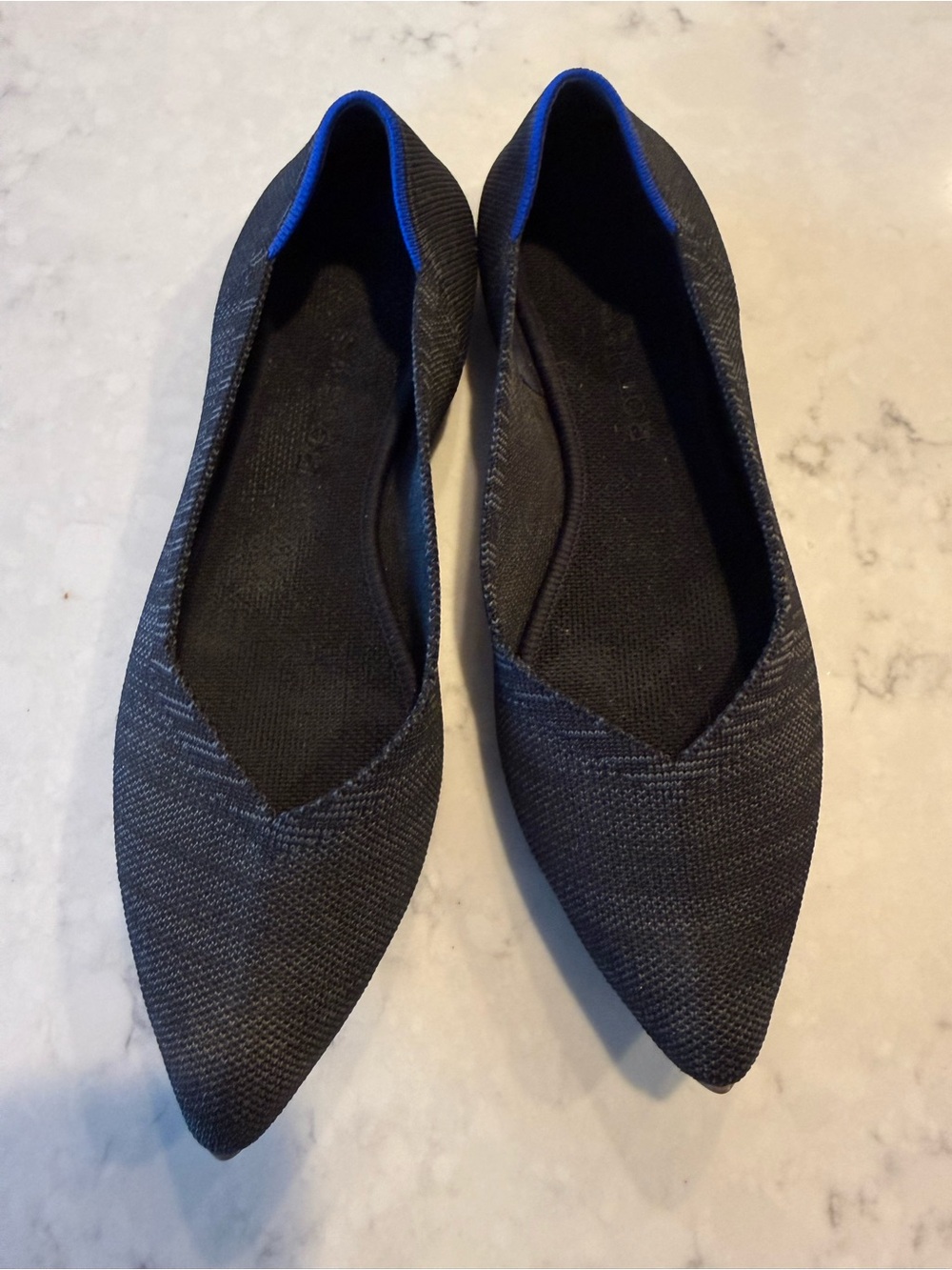 Rothy’s the point size 10 Heather black
